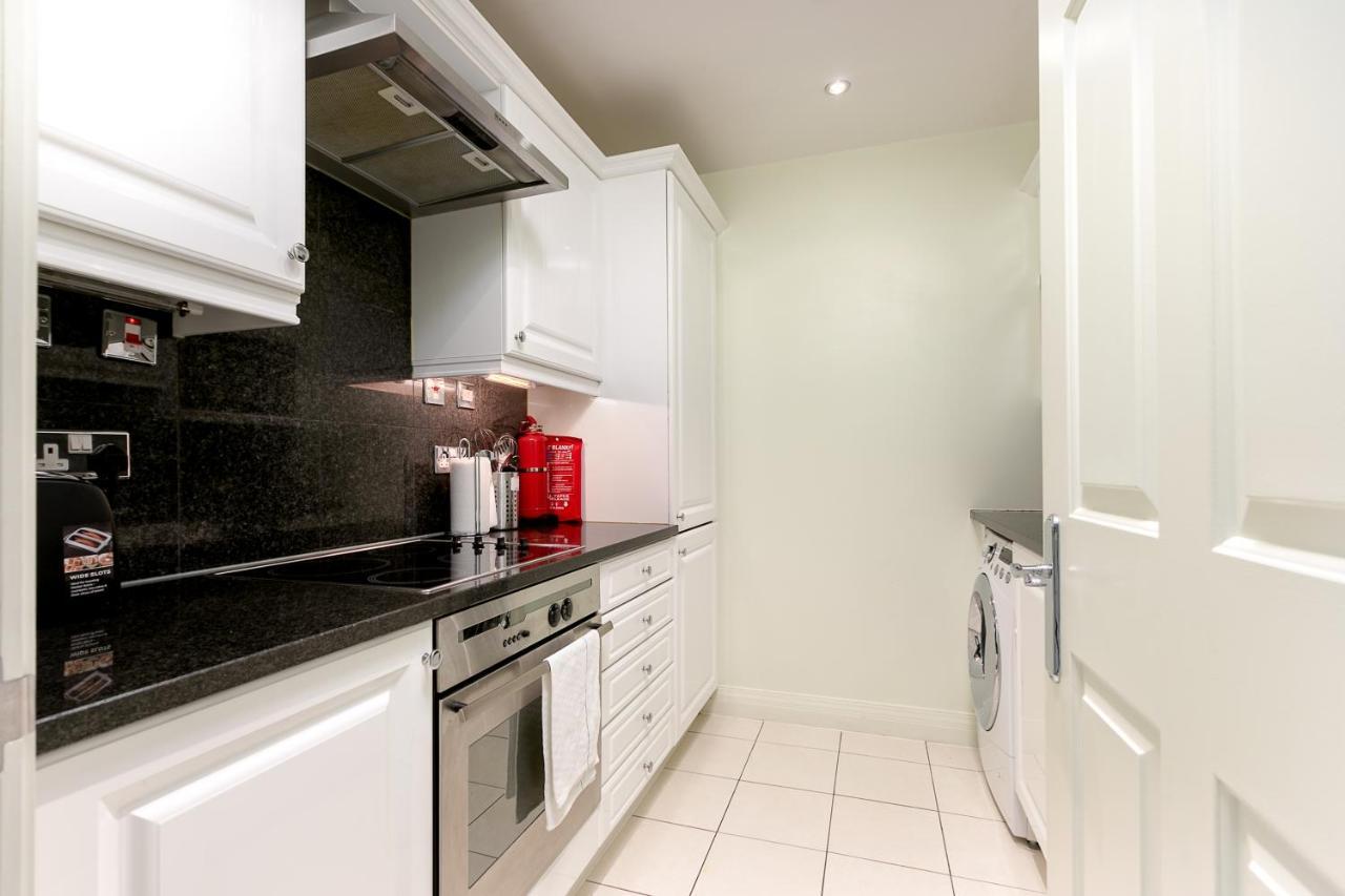 Point West Apartments London Ngoại thất bức ảnh