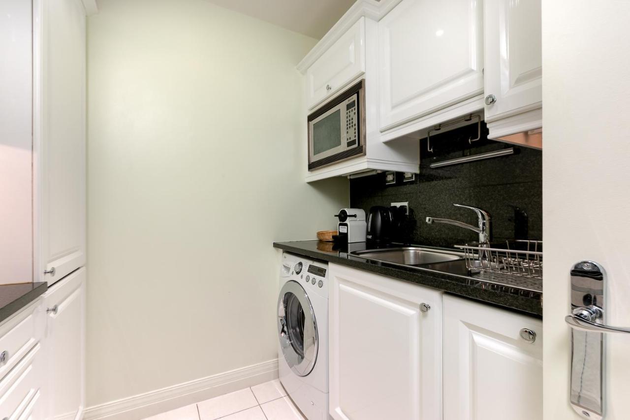 Point West Apartments London Ngoại thất bức ảnh