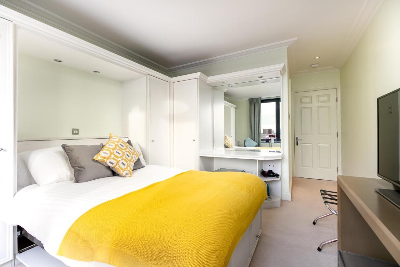 Point West Apartments London Ngoại thất bức ảnh