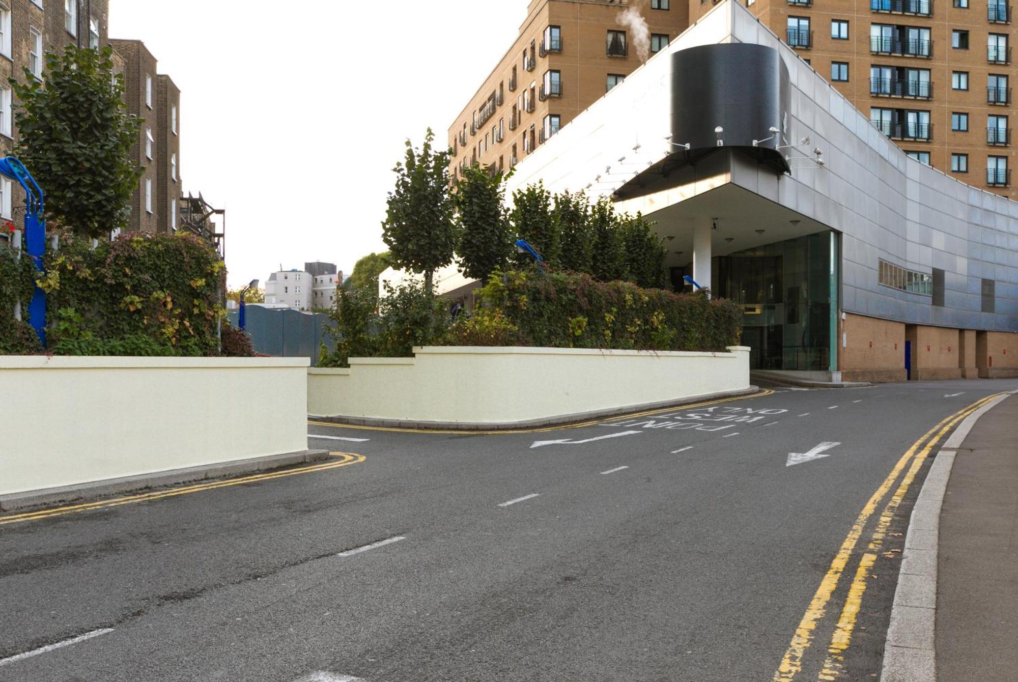 Point West Apartments London Ngoại thất bức ảnh