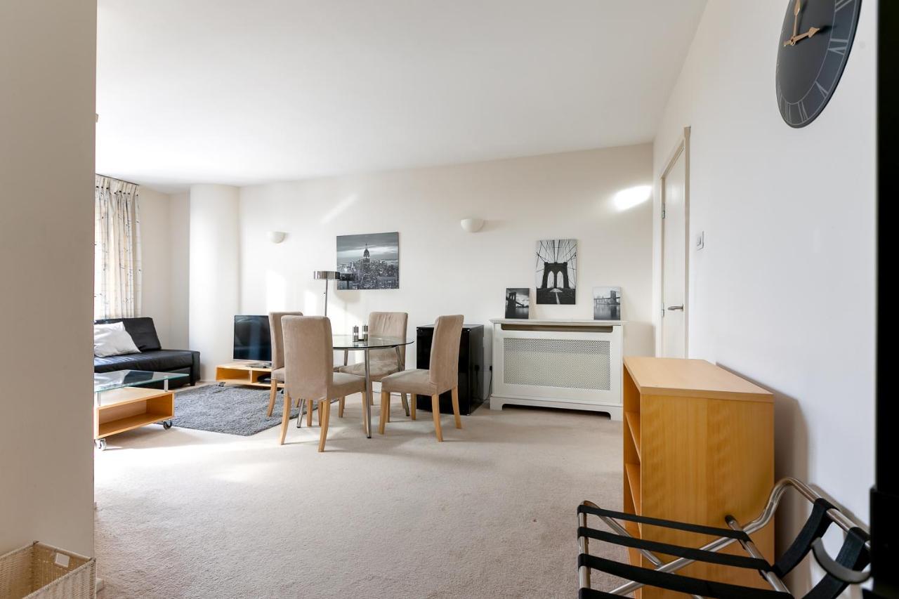 Point West Apartments London Ngoại thất bức ảnh