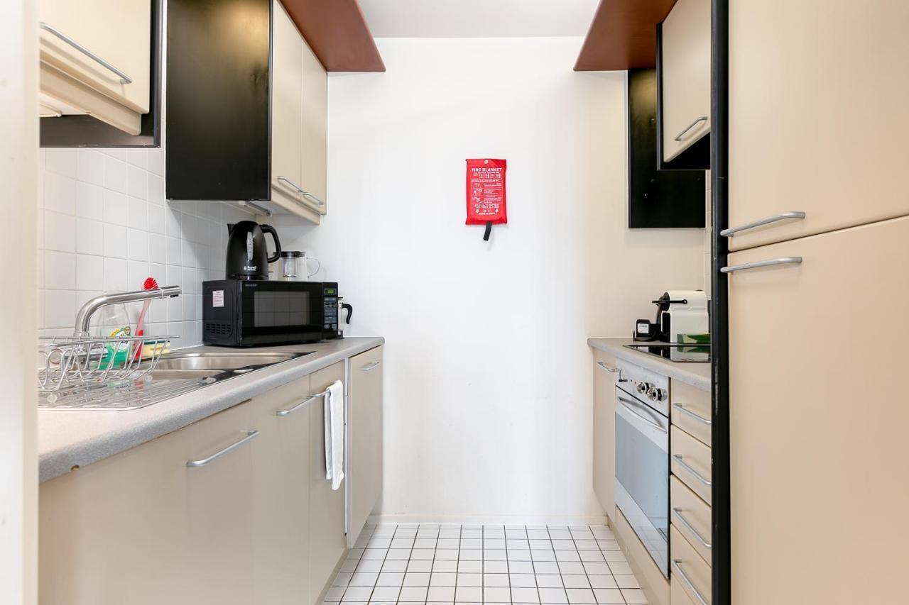 Point West Apartments London Ngoại thất bức ảnh